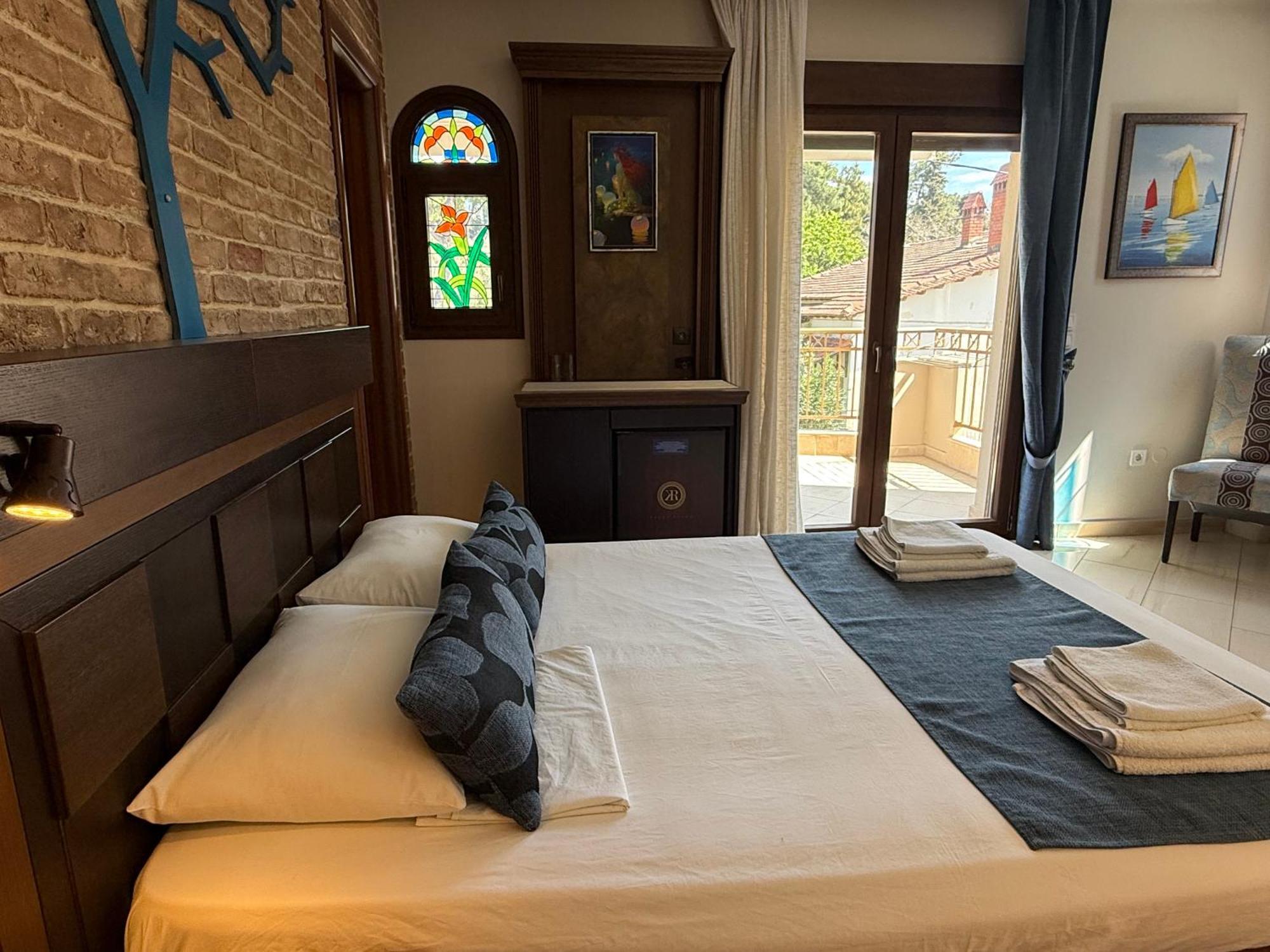 Kappa Rooms Boutique Hotel Nea Kallikrateia Ngoại thất bức ảnh